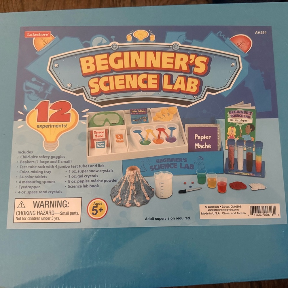Lakeshore Beginners Science Lab * Brand New